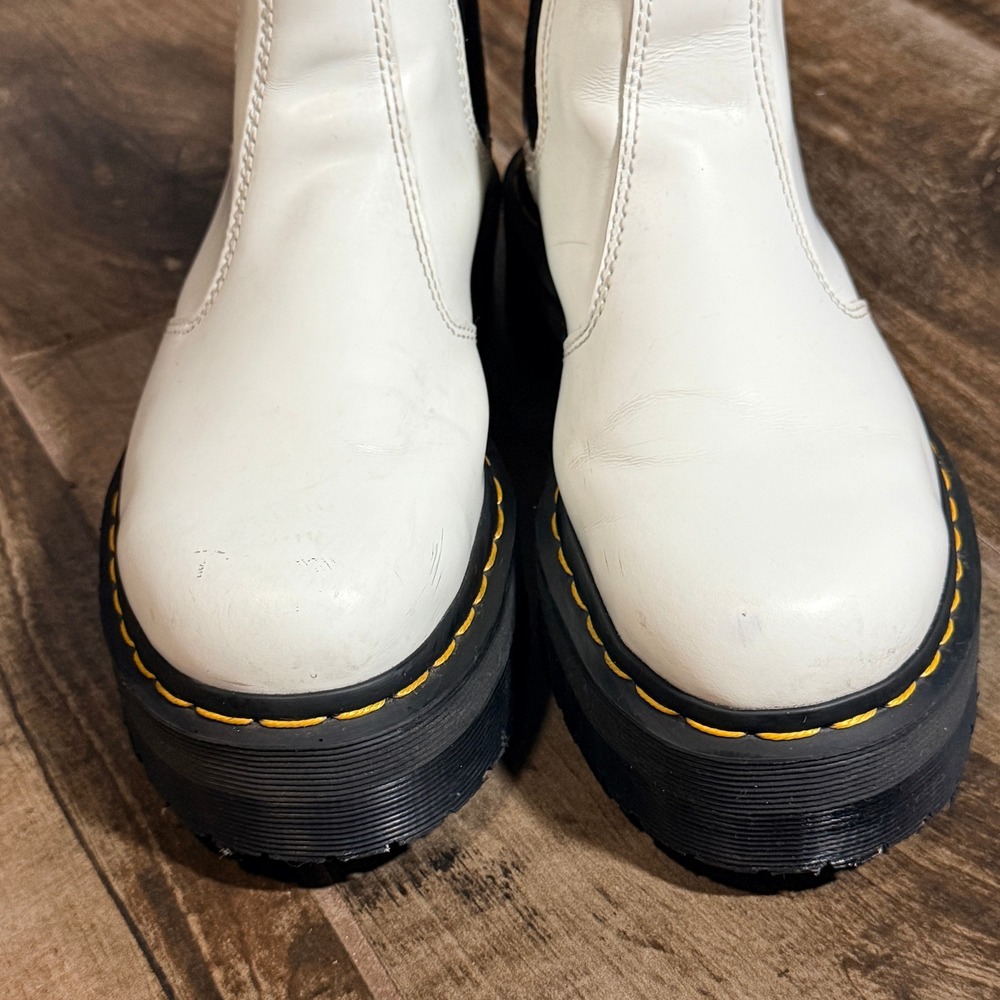 Dr. Martens 2976 Smooth Leather Platform Chelsea Boots, 8W/7M - Picture 5 of 13